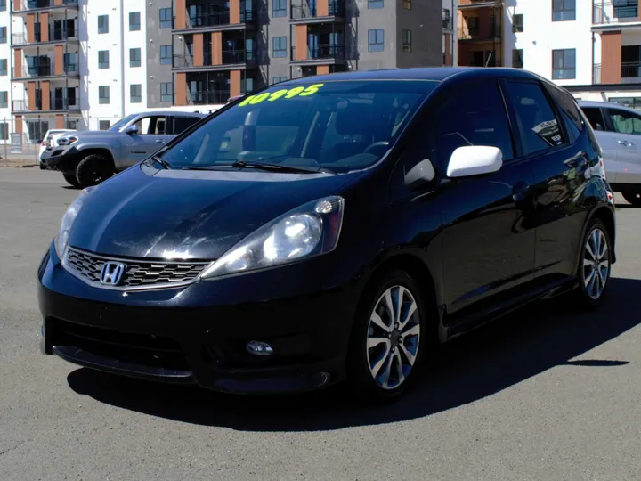 BLACK, 2012 HONDA FIT Image 8