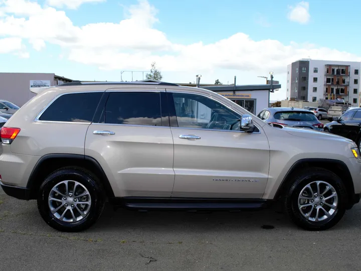 GOLD, 2015 JEEP GRAND CHEROKEE Image 2