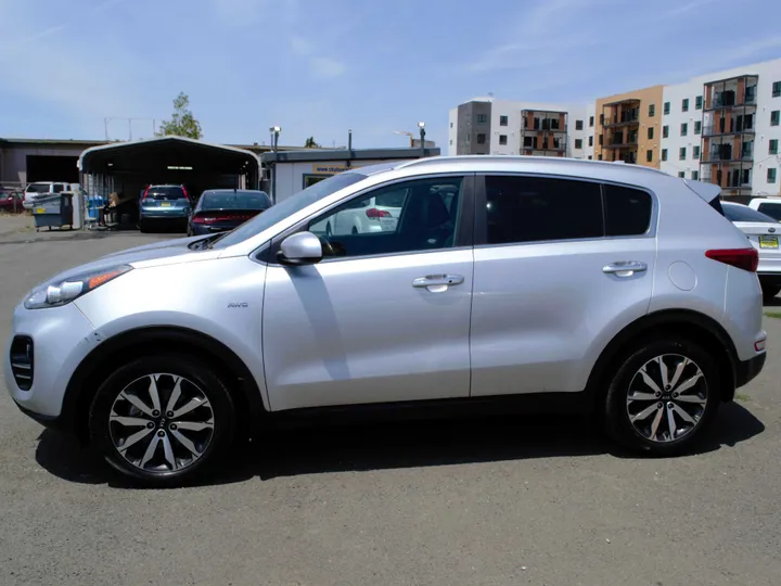 SILVER, 2017 KIA SPORTAGE Image 7