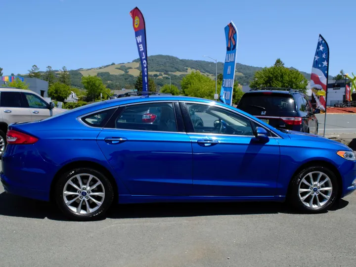 BLUE, 2017 FORD FUSION Image 2