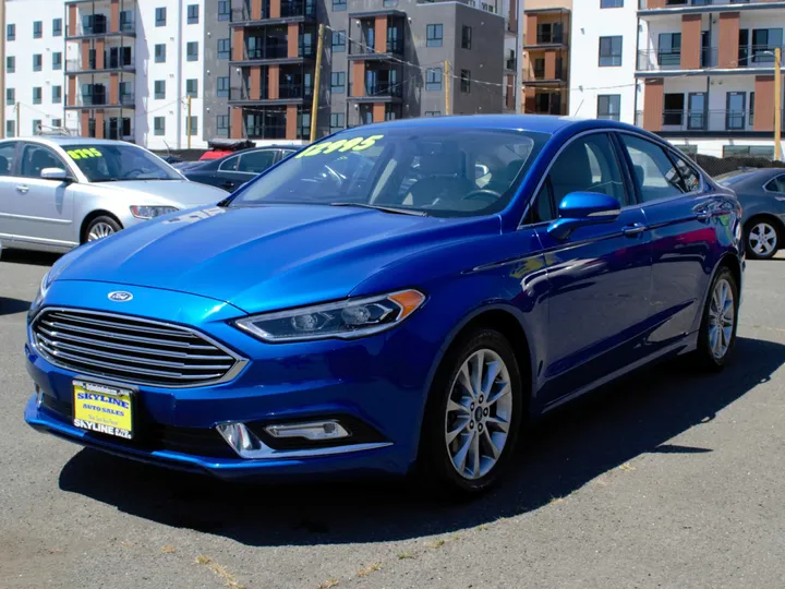 BLUE, 2017 FORD FUSION Image 8