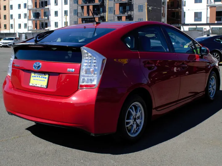 RED, 2010 TOYOTA PRIUS Image 3