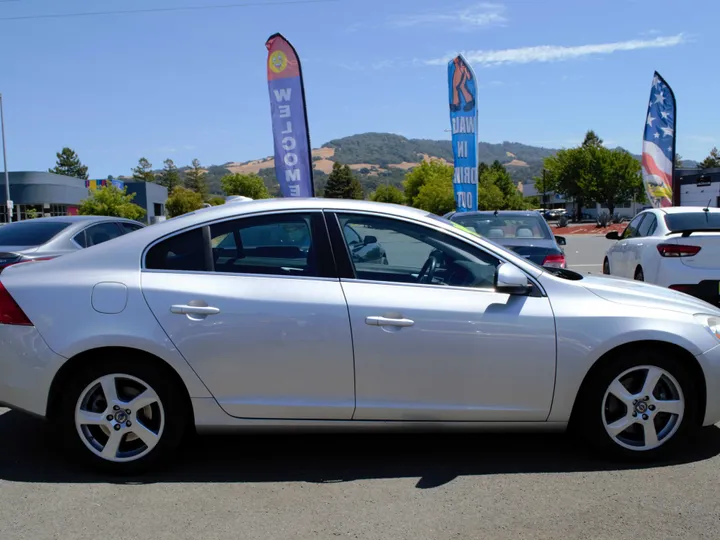 SILVER, 2012 VOLVO S60 Image 2