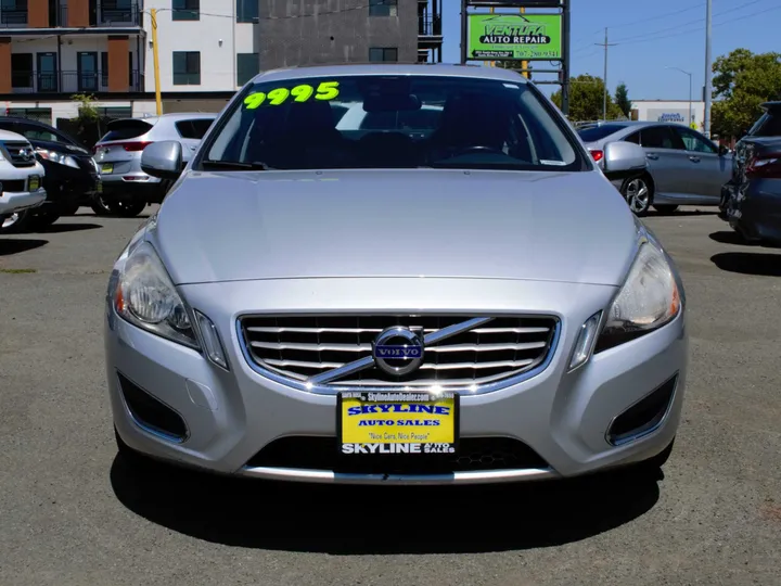 SILVER, 2012 VOLVO S60 Image 8