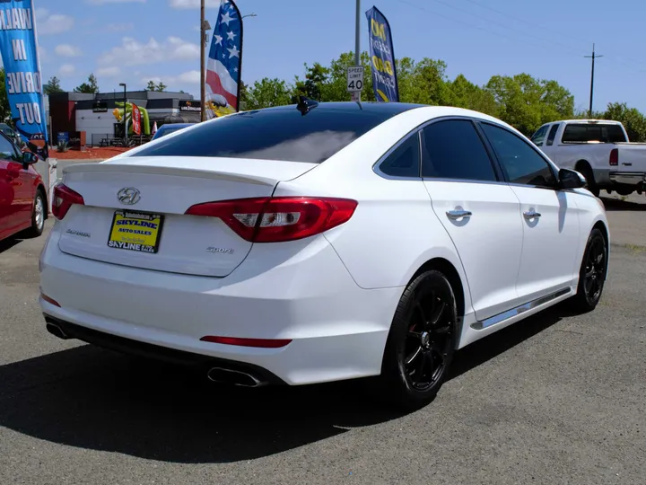 WHITE, 2015 HYUNDAI SONATA Image 3