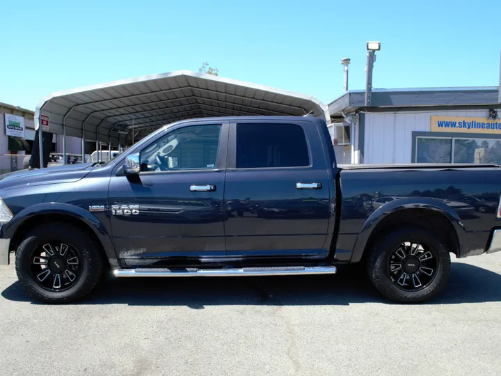 BLUE, 2015 RAM 1500 CREW CAB Image 7