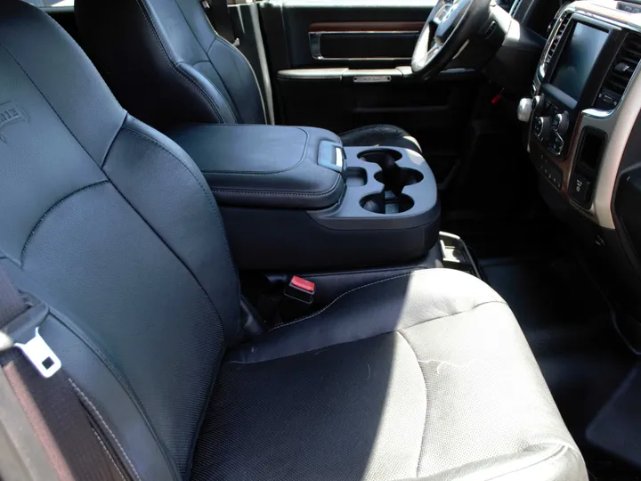 BLUE, 2015 RAM 1500 CREW CAB Image 14
