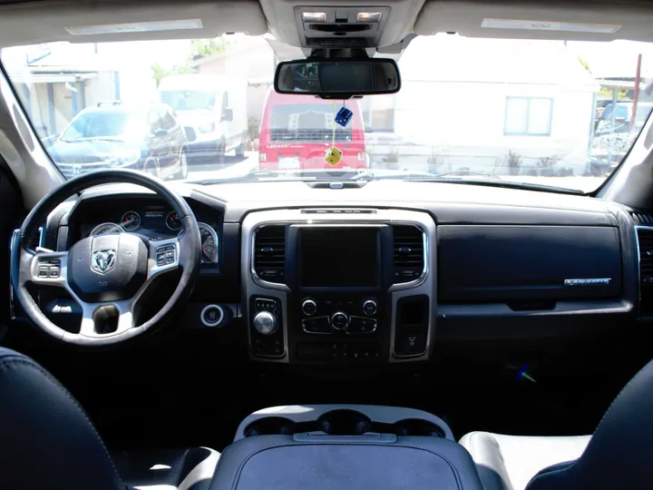 BLUE, 2015 RAM 1500 CREW CAB Image 10