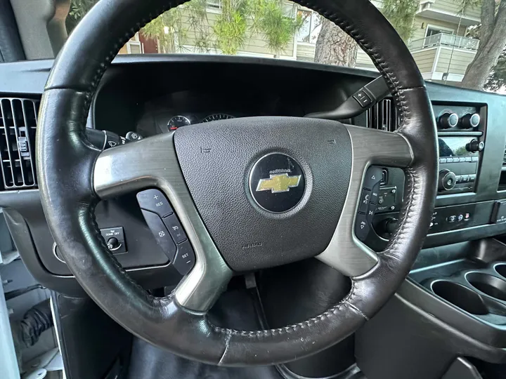 2019 CHEVROLET EXPRESS 2500 CARGO Image 19