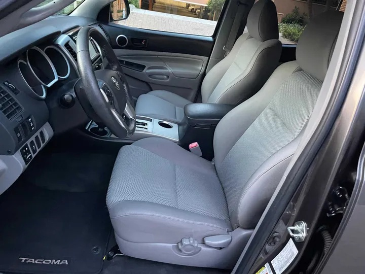 2015 TOYOTA TACOMA DOUBLE CAB Image 16