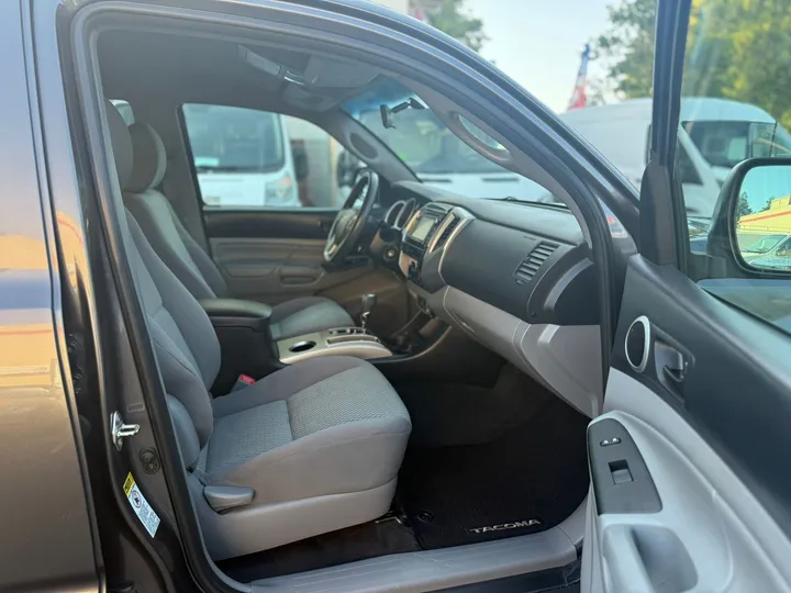 2015 TOYOTA TACOMA DOUBLE CAB Image 12
