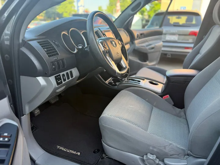 2015 TOYOTA TACOMA DOUBLE CAB Image 17