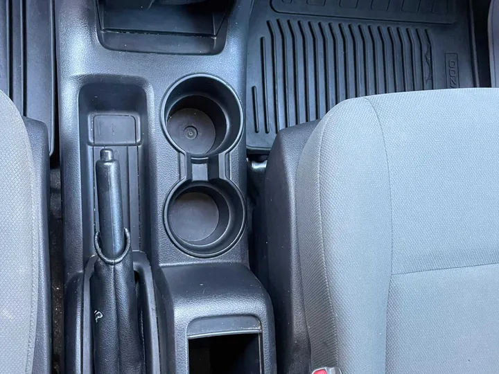 2017 NISSAN NV200 Image 21