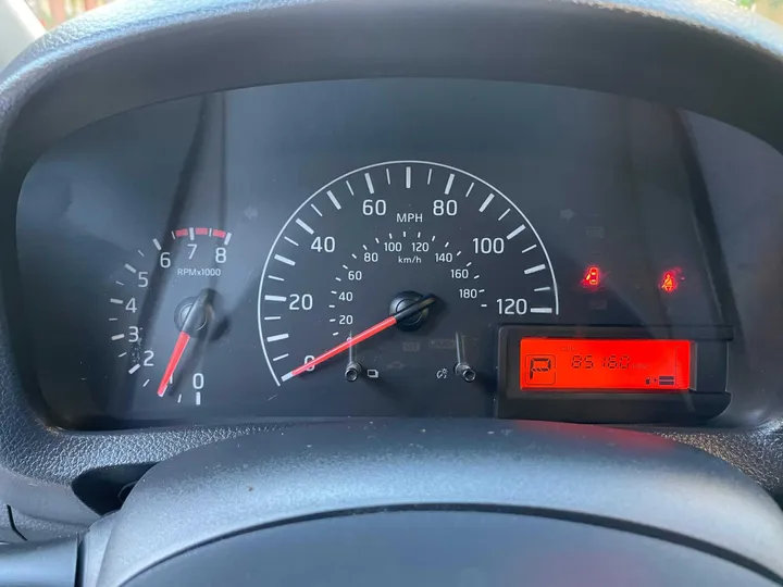 2017 NISSAN NV200 Image 22