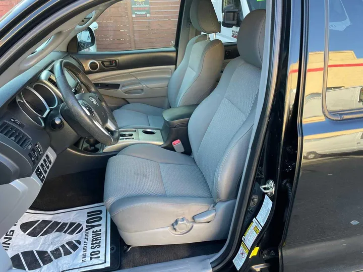 2014 TOYOTA TACOMA DOUBLE CAB Image 13