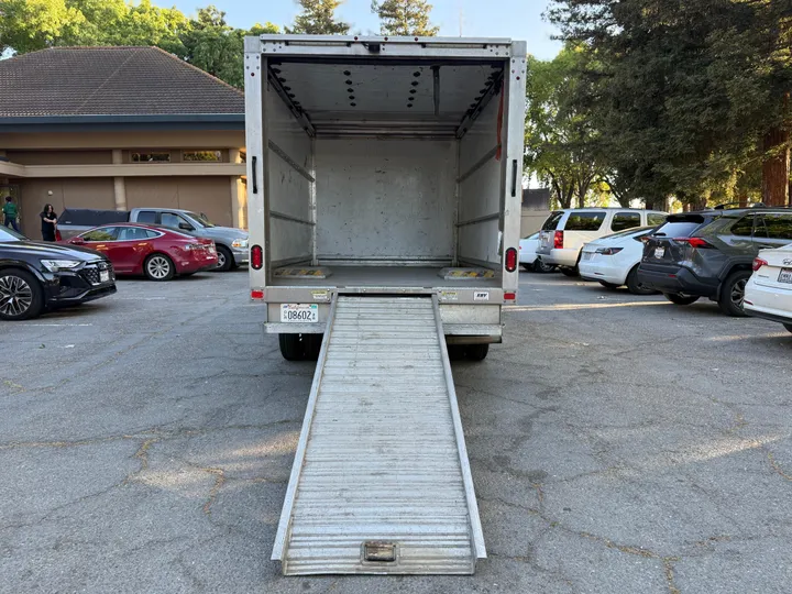 2019 FORD TRANSIT CAB & CHASSIS Image 10