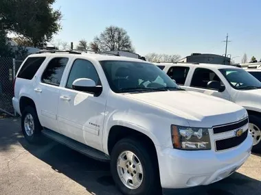 WHITE, 2013 CHEVROLET TAHOE Image 4