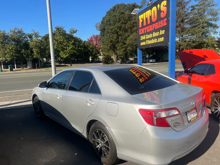 SILVER, 2013 TOYOTA CAMRY Image 3