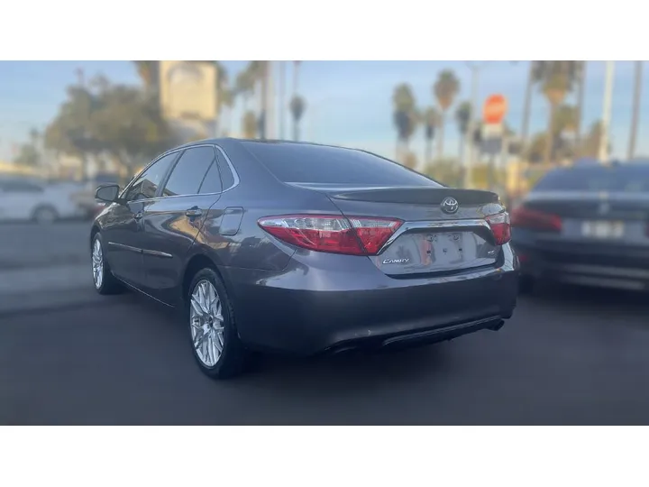 GREY, 2017 TOYOTA CAMRY Image 10