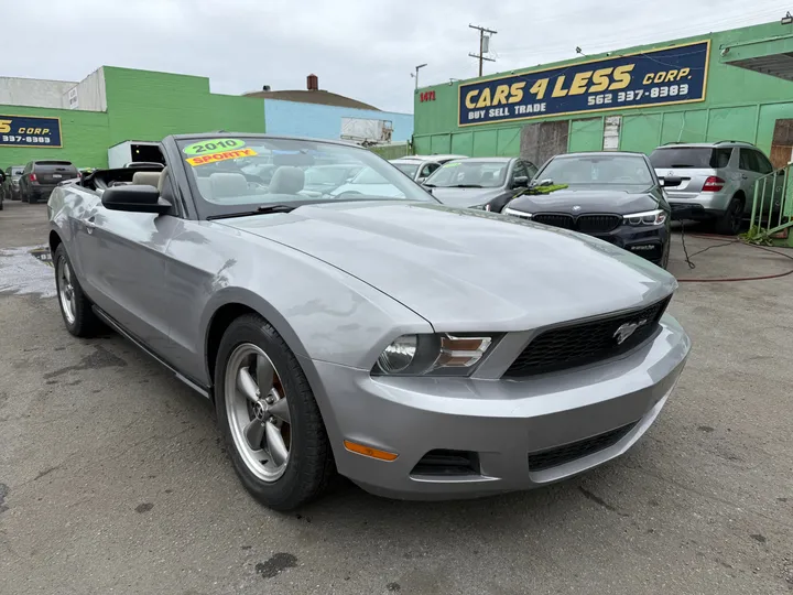 2010 FORD MUSTANG Image 2