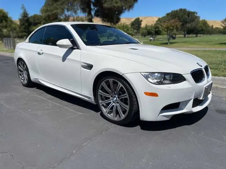 WHITE, 2010 BMW M3 Image 17