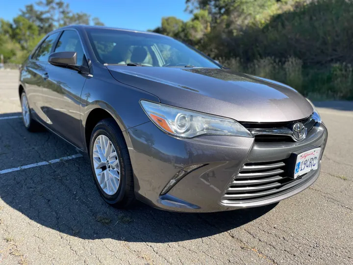 SILVER, 2017 TOYOTA CAMRY Image 5