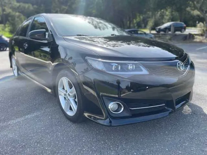 BLACK, 2013 TOYOTA CAMRY Image 7