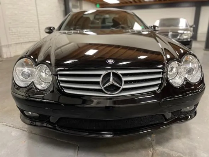 BLACK, 2003 MERCEDES-BENZ 500SL Image 2