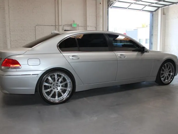 SILVER, 2004 BMW 7 SERIES Image 12