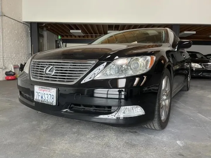 BLACK, 2007 LEXUS LS 460 Image 1