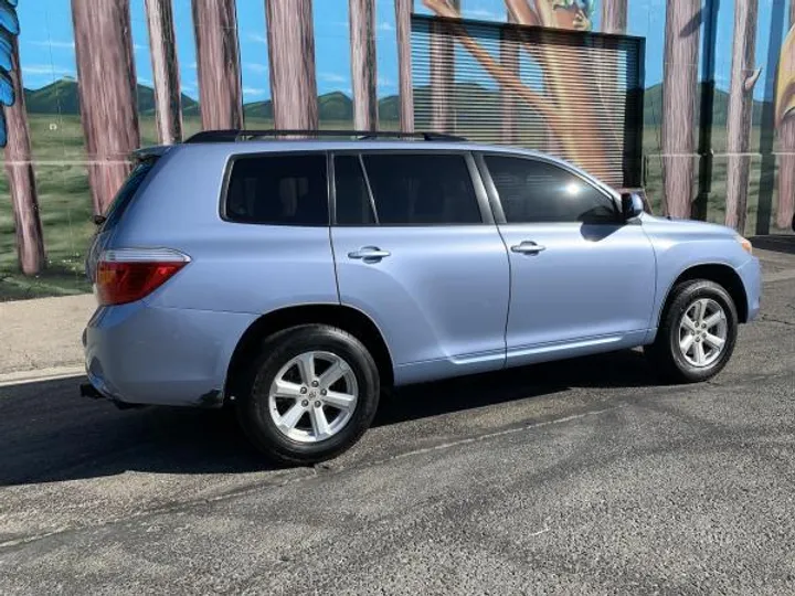 BLUE, 2008 TOYOTA HIGHLANDER Image 7