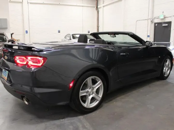 GRAY, 2019 CHEVROLET CAMARO Image 3