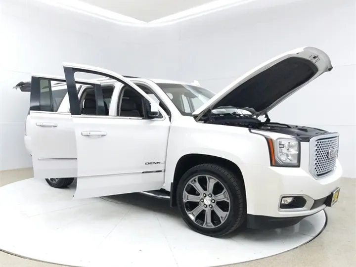 White Frost Tricoat, 2016 GMC YUKON XL Image 9