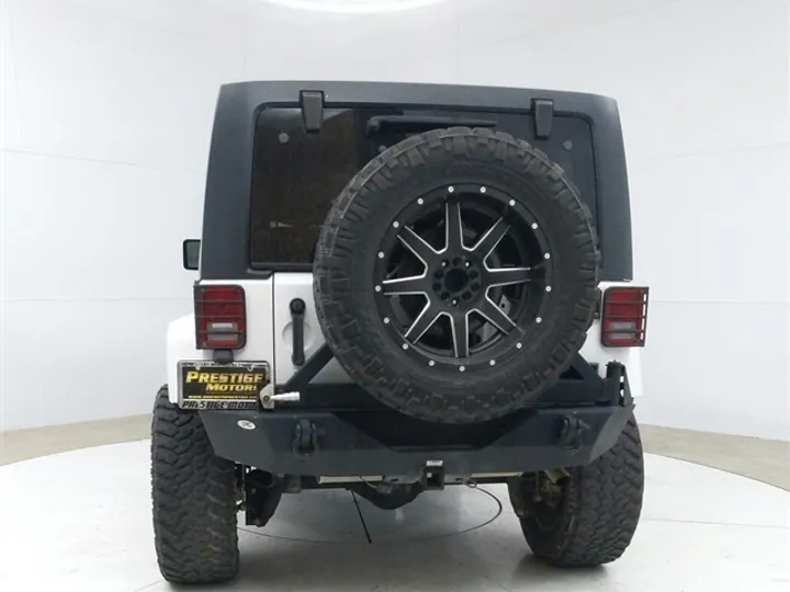 Bright White Clearcoat, 2014 JEEP WRANGLER Image 6