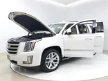 Crystal White Tricoat, 2017 CADILLAC ESCALADE ESV Thumnail Image 10