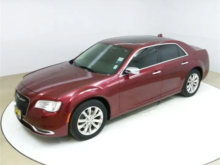 Velvet Red Pearlcoat, 2019 CHRYSLER 300 Image 14