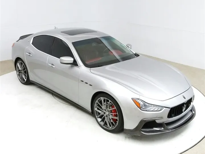 Bianco Alpi Pearlescent, 2015 MASERATI GHIBLI Image 13