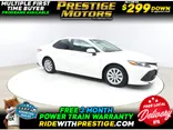 Super White, 2018 TOYOTA CAMRY Thumnail Image 1