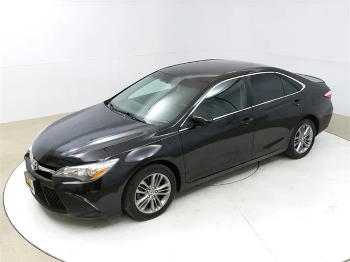 Midnight Black Metallic, 2016 TOYOTA CAMRY Image 14