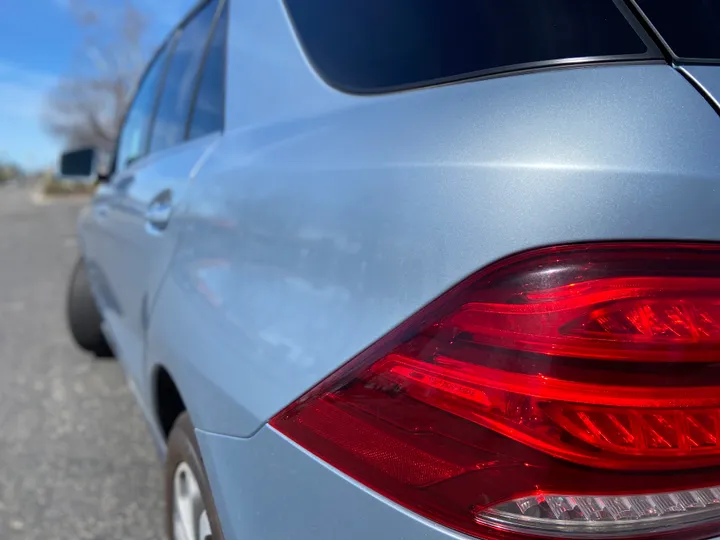 SILVER, 2016 MERCEDES-BENZ GLE Image 20