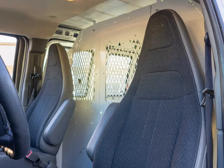 WHITE, 2020 CHEVROLET EXPRESS 2500 CARGO Image 15