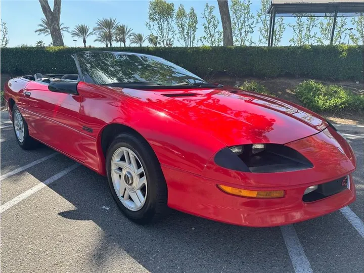 RED, 1994 CHEVROLET CAMARO Image 3