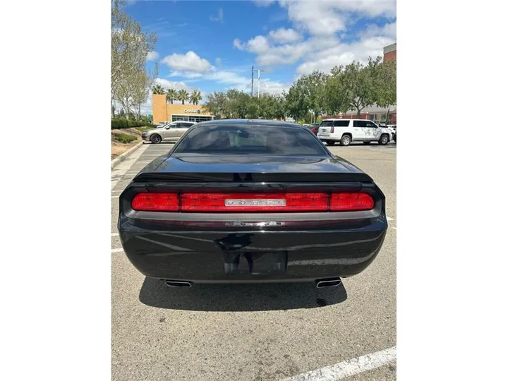 BLACK, 2013 DODGE CHALLENGER Image 6