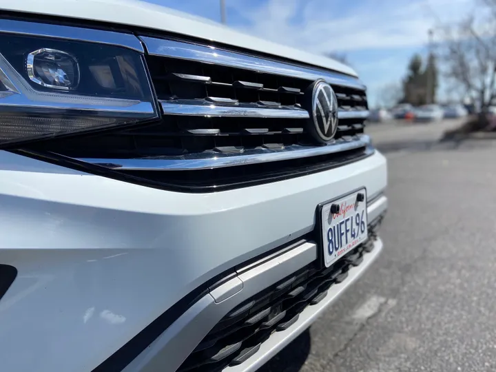 WHITE, 2021 VOLKSWAGEN ATLAS Image 11