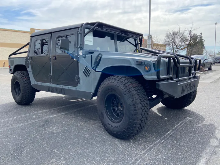 BLUE, 1989 AM GENERAL HMMWV Image 4