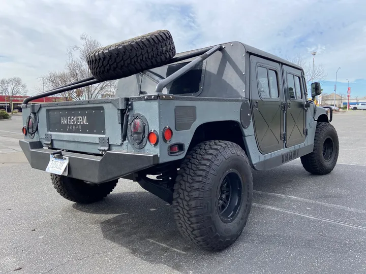 BLUE, 1989 AM GENERAL HMMWV Image 9