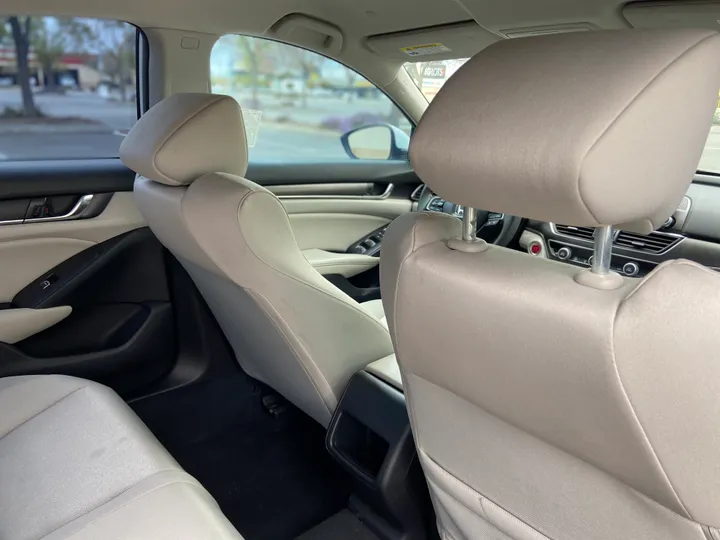 WHITE, 2019 HONDA ACCORD Image 44