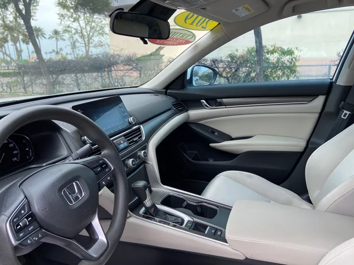 WHITE, 2019 HONDA ACCORD Image 55