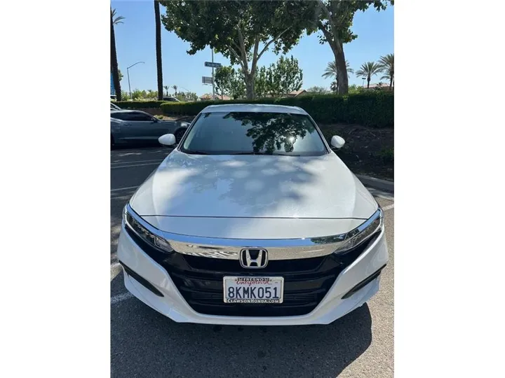 WHITE, 2019 HONDA ACCORD Image 5