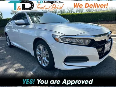 WHITE, 2019 HONDA ACCORD Image 1